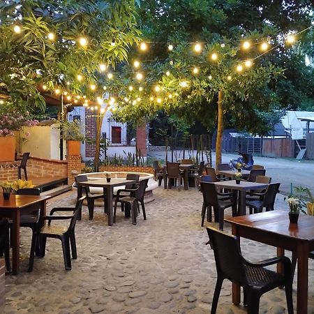 Hotel Y Restaurante Bienmesabe Santa Fe de Antioquia Bagian luar foto