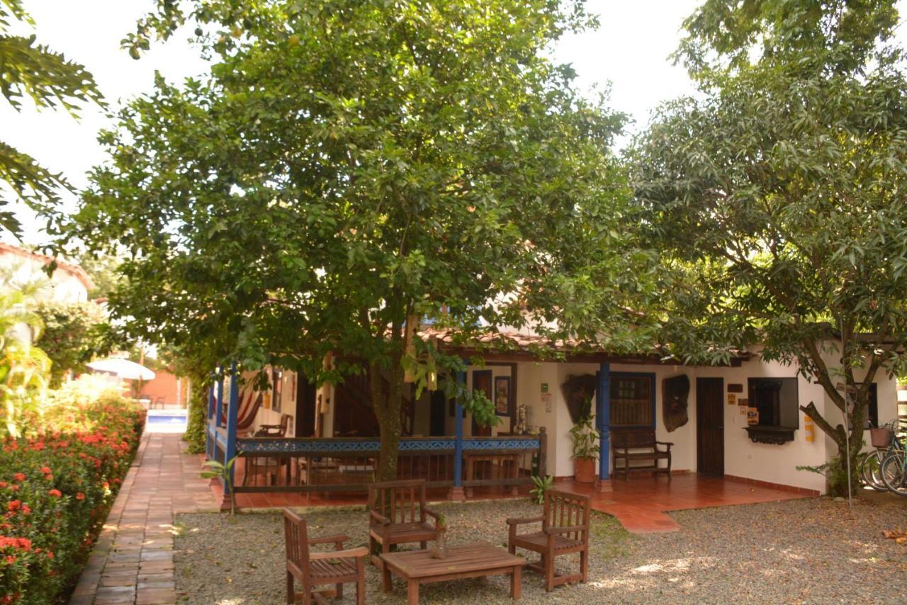 Hotel Y Restaurante Bienmesabe Santa Fe de Antioquia Bagian luar foto
