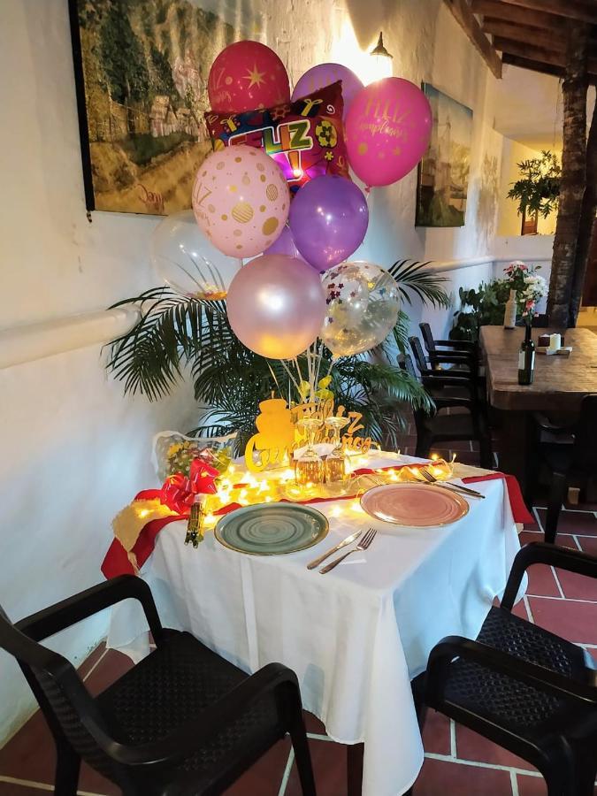 Hotel Y Restaurante Bienmesabe Santa Fe de Antioquia Bagian luar foto