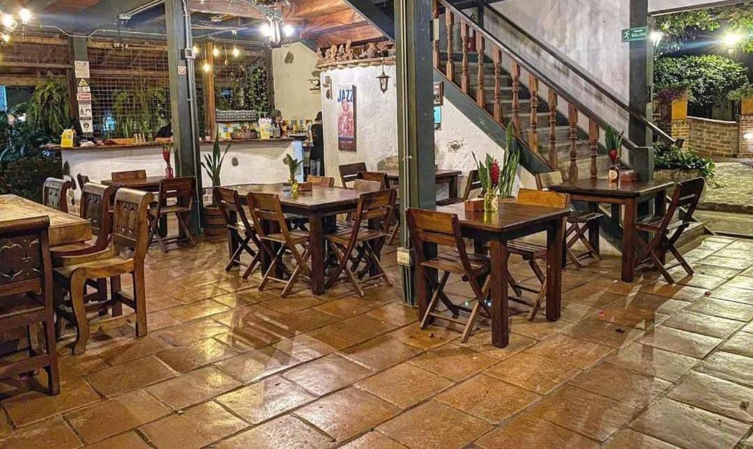 Hotel Y Restaurante Bienmesabe Santa Fe de Antioquia Bagian luar foto