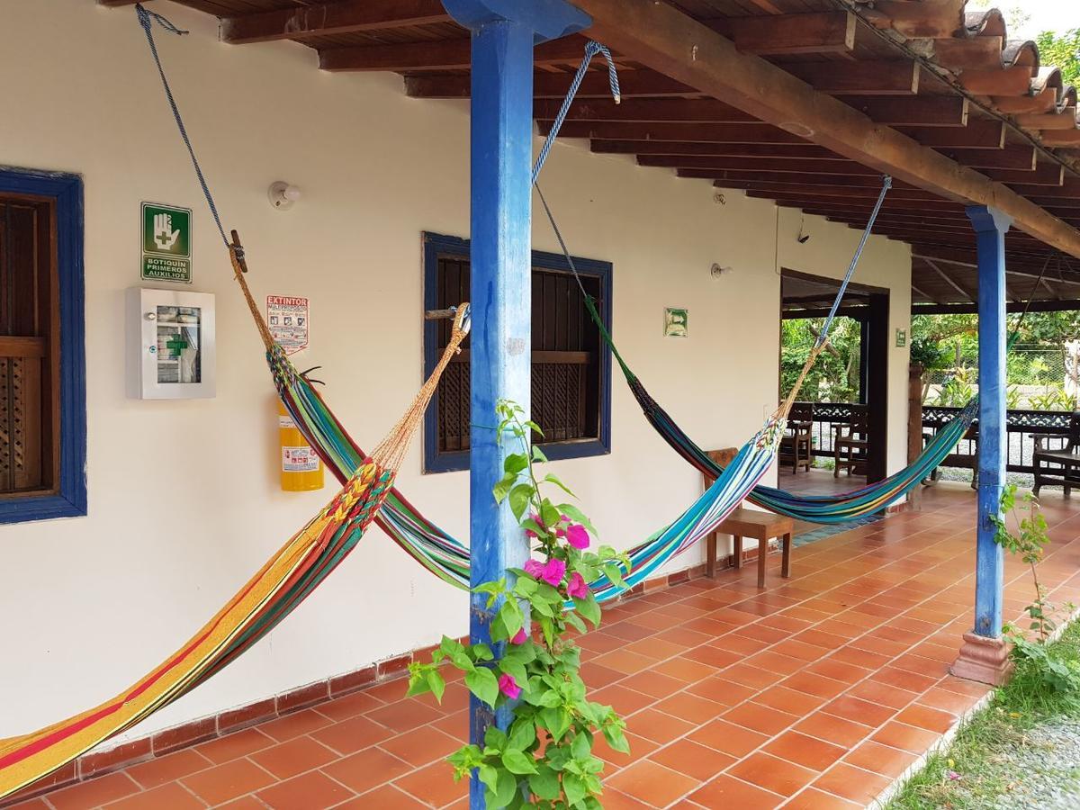 Hotel Y Restaurante Bienmesabe Santa Fe de Antioquia Bagian luar foto