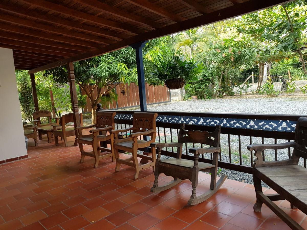 Hotel Y Restaurante Bienmesabe Santa Fe de Antioquia Bagian luar foto