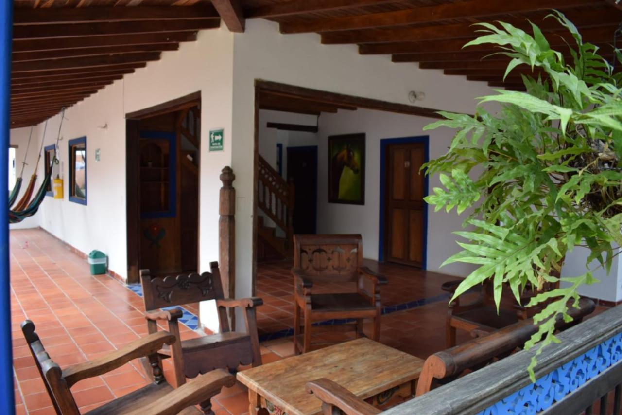 Hotel Y Restaurante Bienmesabe Santa Fe de Antioquia Bagian luar foto